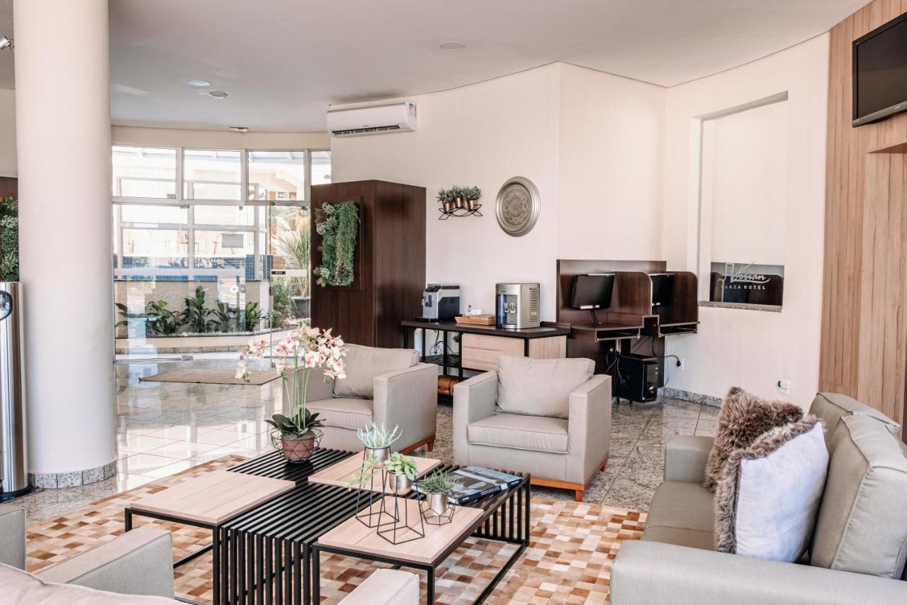 Hotel Ferian Plaza 3*